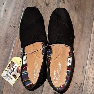Black Canvas TOMS